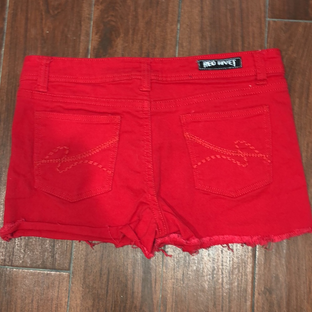Red Rivet Red Jean Shorts. 17 - Picture 3 of 5